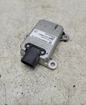 Opel Signum ESP acceleration yaw rate sensor 13665701