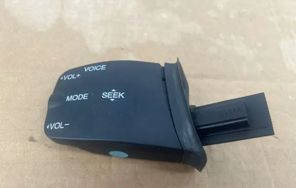 Ford Kuga I Multifunctional control switch/knob 758709