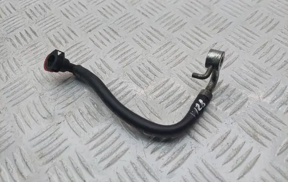 Fuel injector supply line/pipe