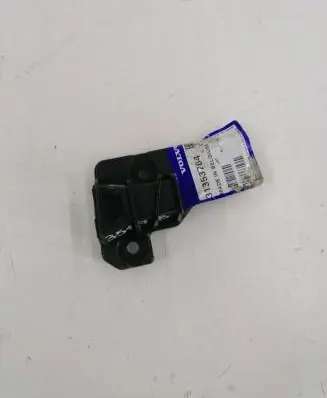 Volvo XC90 Front bumper mounting bracket 31353764