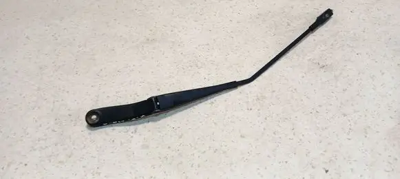 Front wiper blade arm