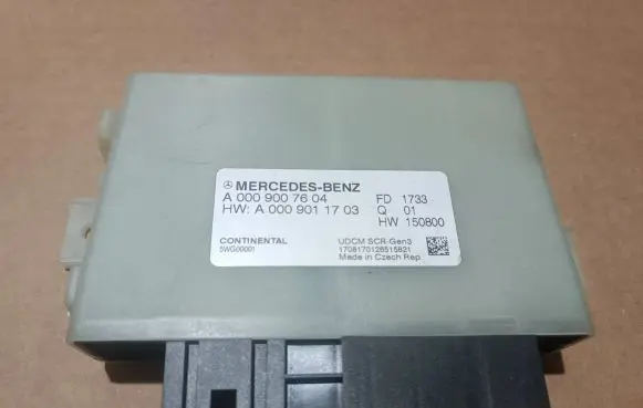 Mercedes-Benz E W213 Reducing agents exhaust control unit A0009007604 A0009011703 0009007604