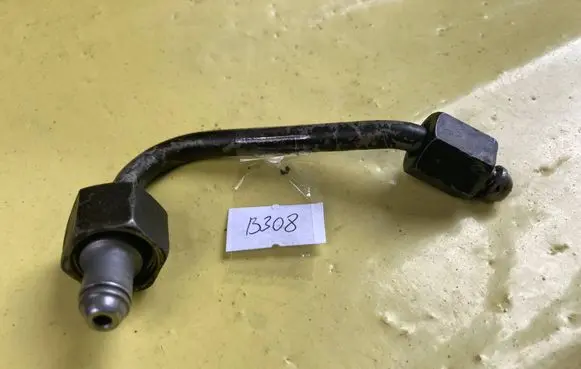 Mercedes-Benz B W245 Fuel injector supply line/pipe A6400700533