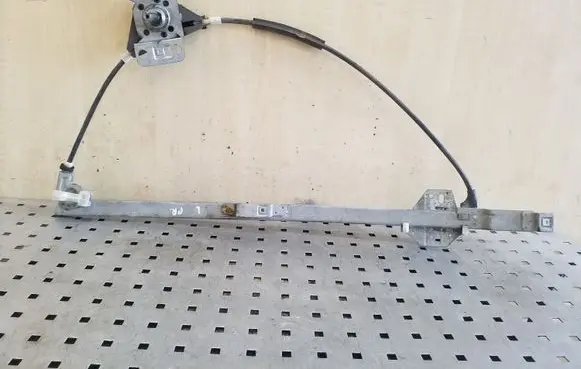 Volkswagen Transporter - Caravelle T4 Front door manual window regulator 701837501B