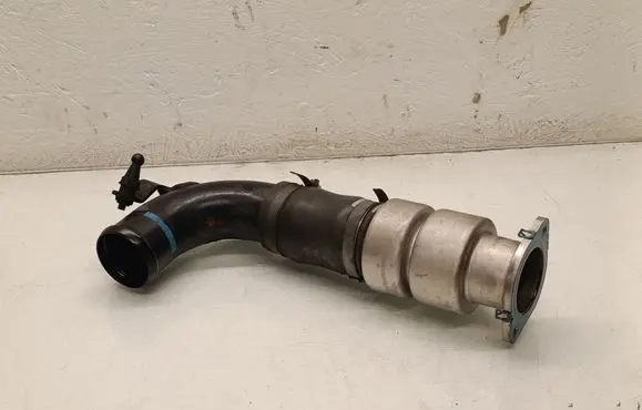 Volvo V40 Intercooler hose/pipe 9677359080