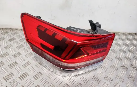 Volkswagen Atlas Rear/tail lights 3CN945095D