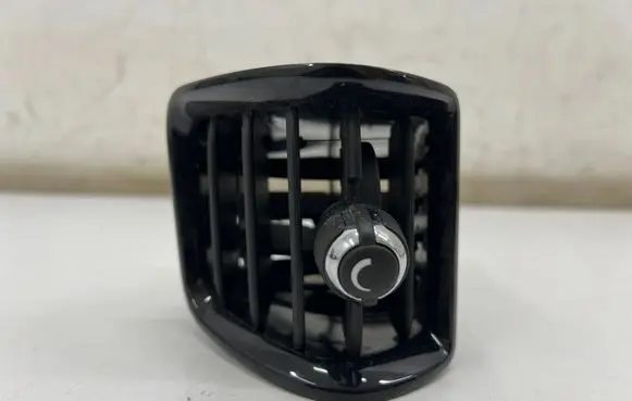 Mini Clubman F54 Dash center air vent grill 9305679