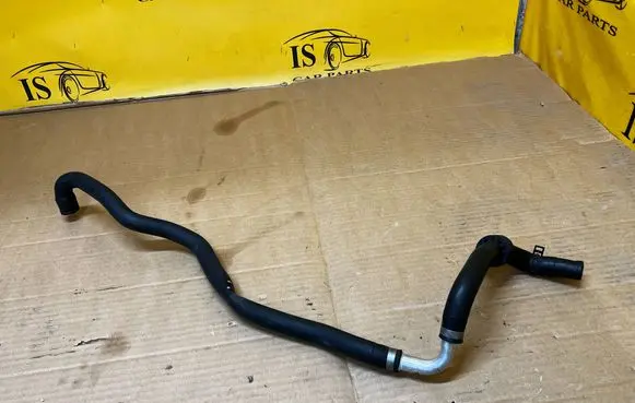 Mercedes-Benz GL X166 Engine coolant pipe/hose A1668300696