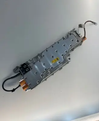 Mercedes-Benz C W206 High voltage junction box A0003420201 A0003404303 EUV9DA501BDC