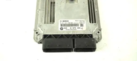 BMW 5 F10 F11 Engine control unit/module ECU 0281019806 DDE