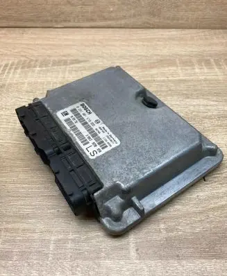 Opel Astra G Engine control unit/module ECU 90589736 0281001670