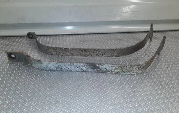 Chevrolet Spark Fuel tank mounting bracket