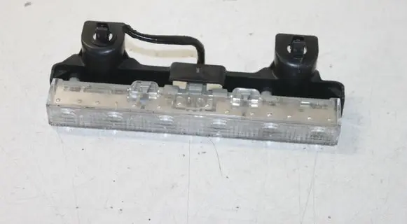 Toyota Urban Cruiser (XP110) Third/center stoplight