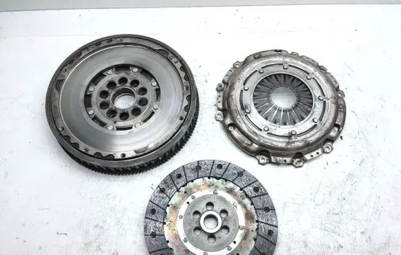 Volvo V70 Clutch set kit 415022010 702563 02562