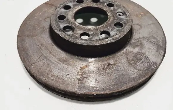 Volkswagen Golf VII Front brake disc