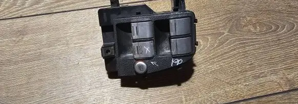 Honda FR-V Electric window control switch M27709 Af0822nh167l M27708