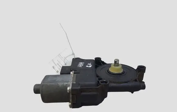 Citroen C5 Rear door window regulator motor 128000772 0130822447
