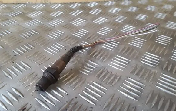 Mercedes-Benz C W203 Lambda probe sensor 0025401817 0258007161