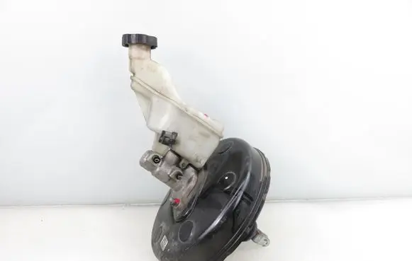 Hyundai i40 Brake booster 591103Z100 585003Z100 1106270465C