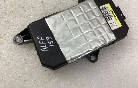 Alfa Romeo 159 Door control unit/module 60691612 NPPL16SX939