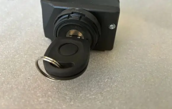Volkswagen Touareg I Ignition lock 3do905865C 3do905865