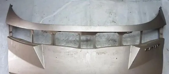 Trunk door license plate light bar