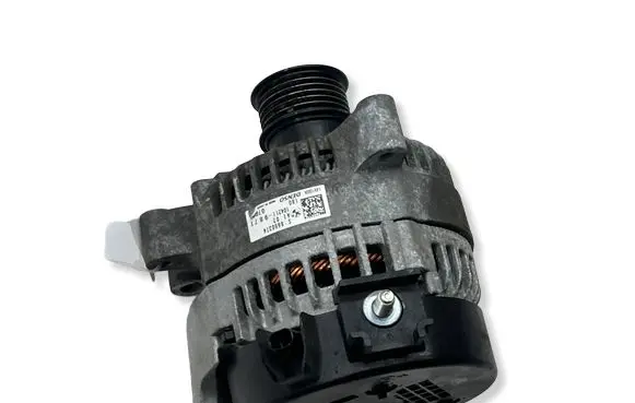 BMW 1 F40 Generator/alternator 8680374