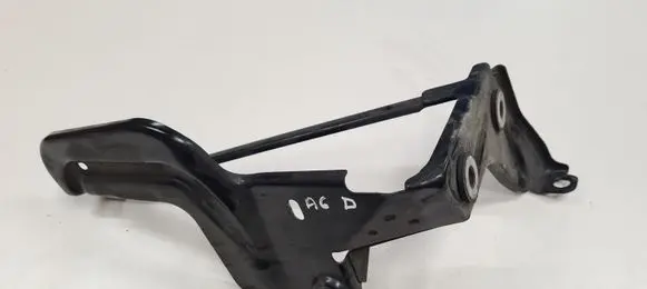 Audi A6 S6 C6 4F Intercooler pipe mounting bracket 4F0145814
