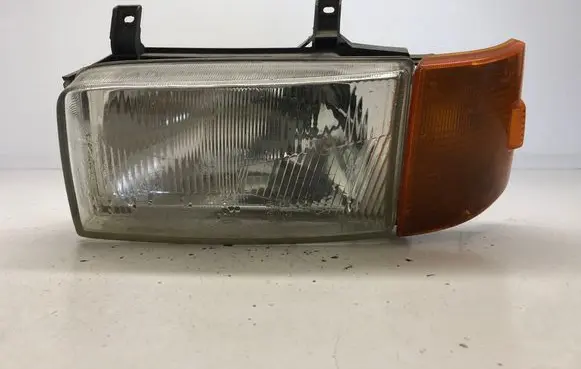 Volkswagen Transporter - Caravelle T4 Headlight/headlamp 701953049