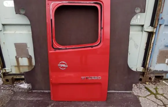 Opel Vivaro Back/rear loading door 13A16