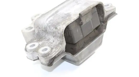 Volkswagen PASSAT CC Engine mount bracket 3C0199555R