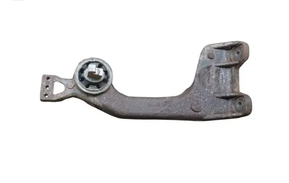 Mercedes-Benz Vito Viano W447 Rear differential/diff mount bracket A4473530095 15406