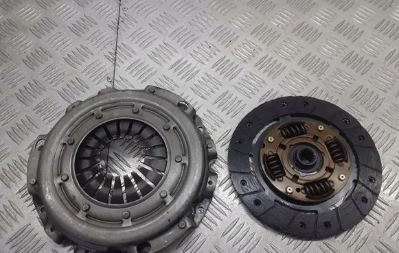 Opel Corsa B Clutch pressure plate 