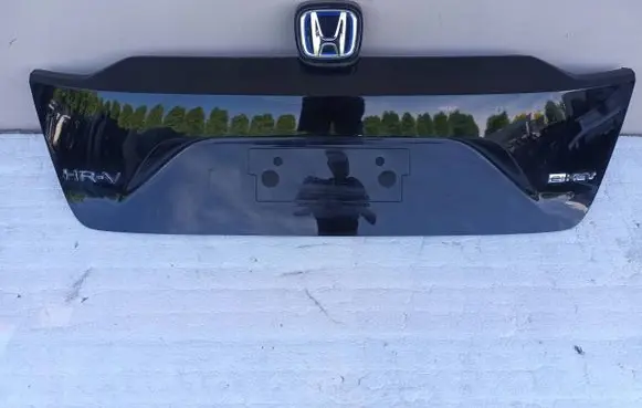 Honda HR-V Tailgate trim 748953M0