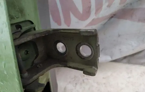Citroen C3 Front door upper hinge