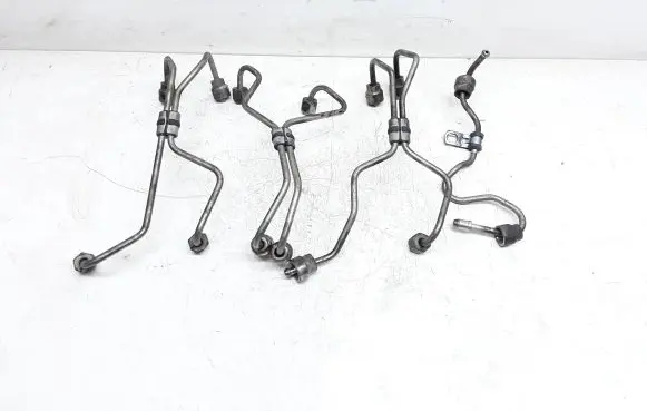 Volvo V60 Fuel injector supply line/pipe 