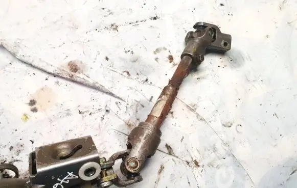 Toyota Avensis T250 Steering column universal joint