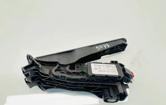 Volkswagen Jetta VI Accelerator throttle pedal 1K1721503BB 6PV93410005