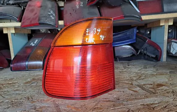BMW 5 E39 Rear/tail lights 8371324 393440