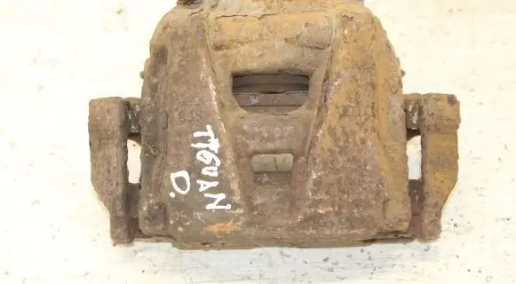 Volkswagen Tiguan Front brake caliper