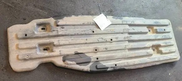 Fuel tank bottom protection