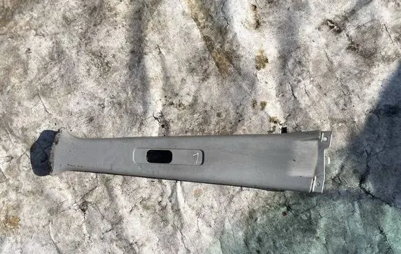 Toyota Corolla Verso E121 (B) pillar trim (top) 6241213050 62412-13060