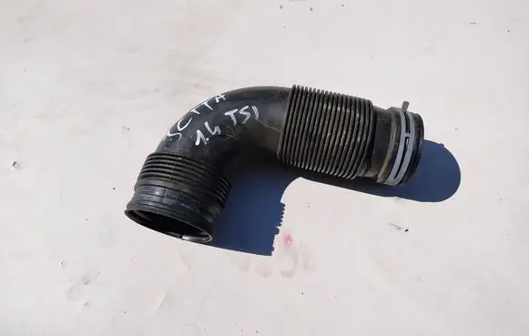 Air intake hose/pipe