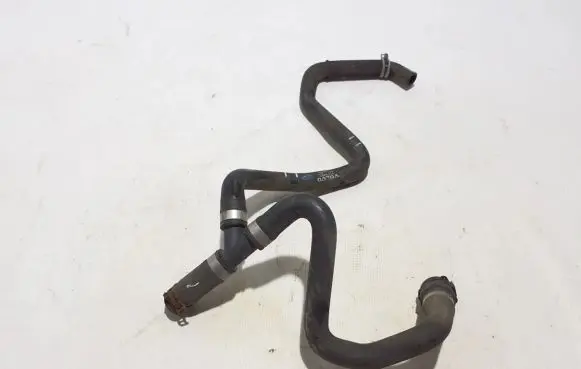 Volvo XC60 Engine coolant pipe/hose 31474497