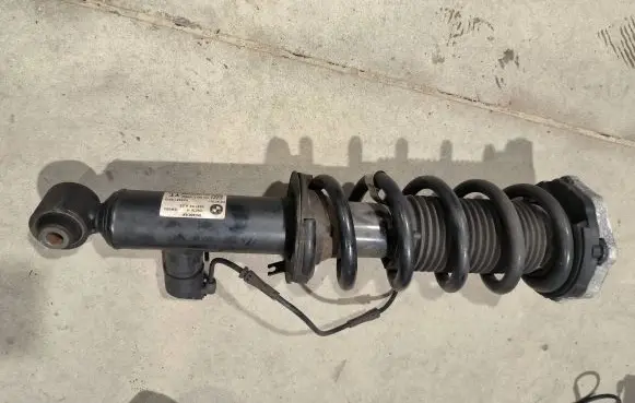 BMW X3 G01 Rear shock absorber/damper 6887152 10817611 6887152A