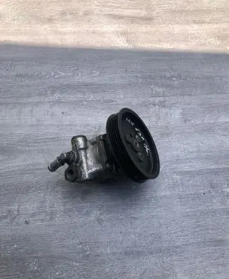 BMW 5 E60 E61 Power steering pump