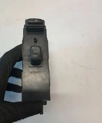 Volvo V70 Electric window control switch 30746075