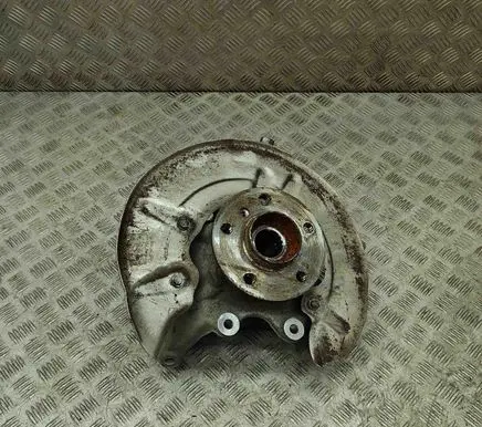 BMW iX Rear wheel hub 6890577