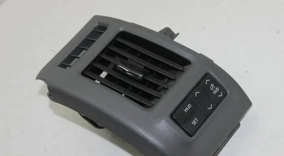 Toyota Prius+ (ZVW40) Dashboard side air vent grill/cover trim 5568647060