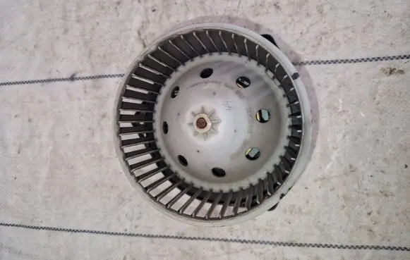 Nissan Murano Z50 Heater fan/blower 3k01330352